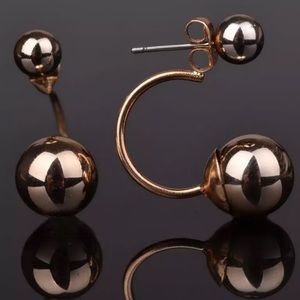 ❤ BOGO Double ball stud earrings